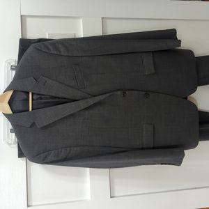 Ralph Lauren suit (42R jacket & 38x32 pant)